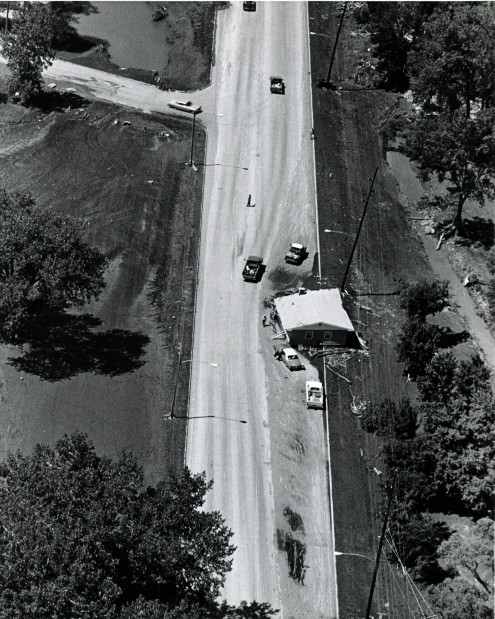 Scene1972flood023.jpg